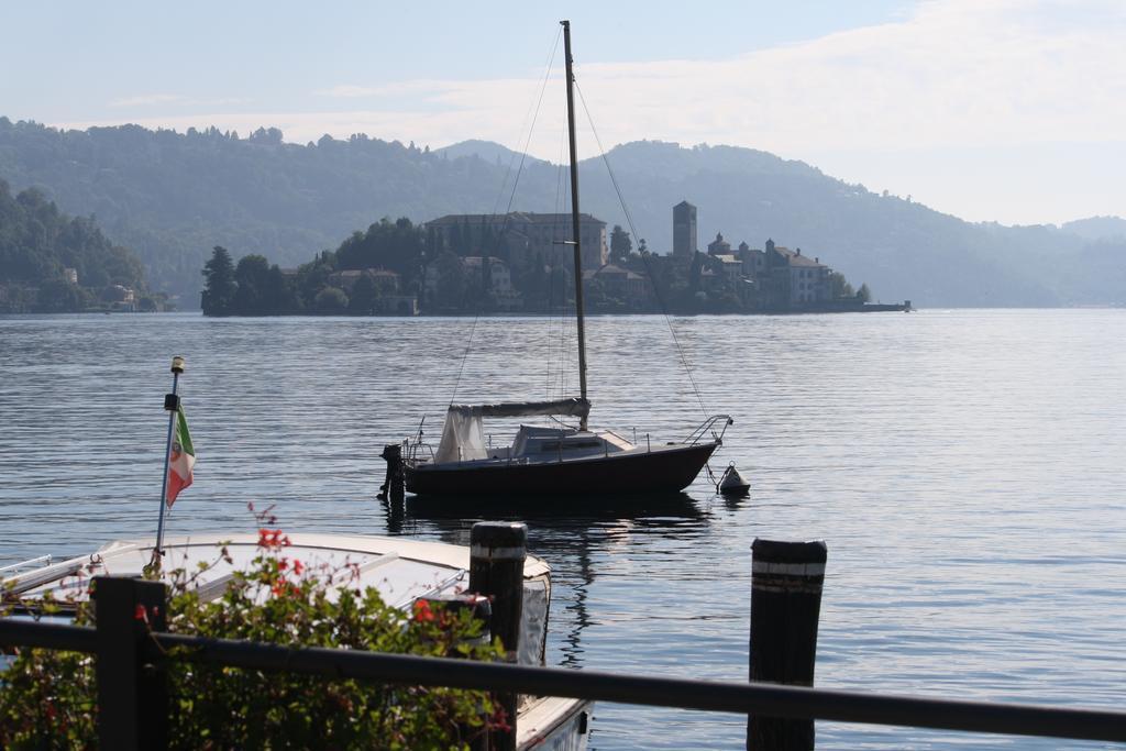 Fattoria Del Pino Bed and Breakfast Orta San Giulio Exteriör bild