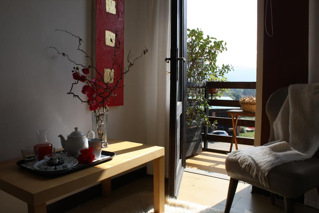 Fattoria Del Pino Bed and Breakfast Orta San Giulio Rum bild